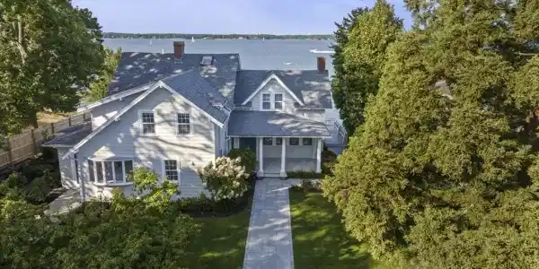 16 Edgemere Rd