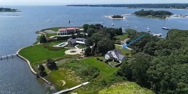160 Allens Point Rd