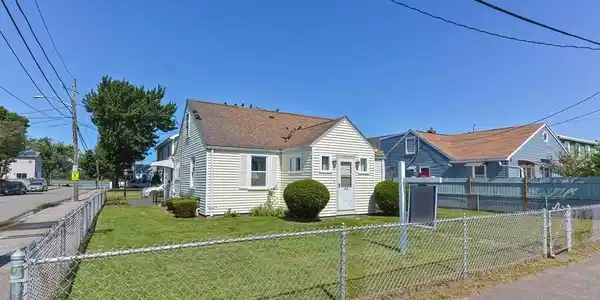 325 N Shore Rd