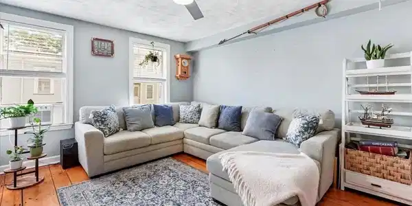 143 W 8th Street