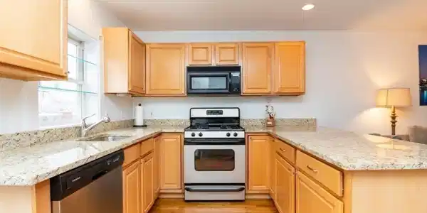 119 Tudor St