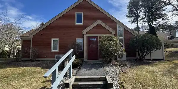 15 Billington Ln