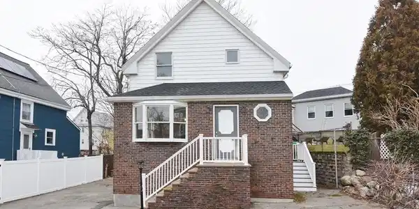 74 Lowe St