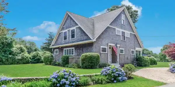 34 Nonquitt Ave