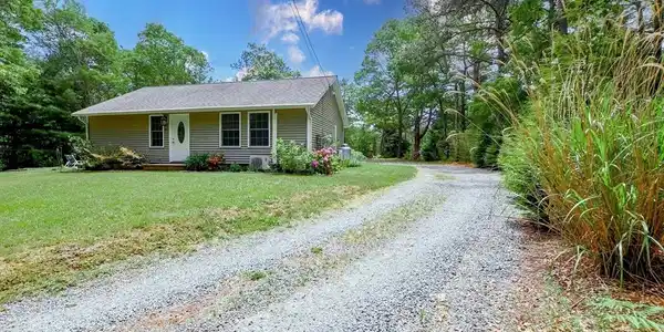 486 Ship Pond Rd