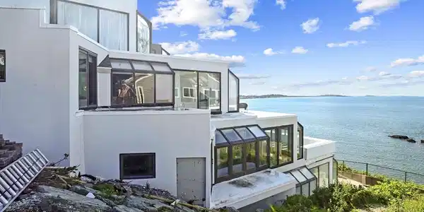 31 Oceanside Dr