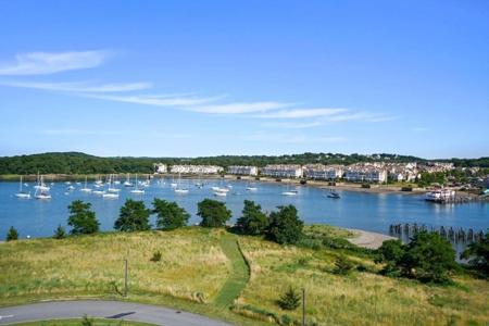 130 Broad Reach