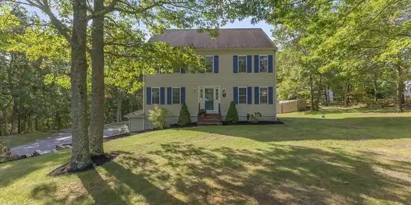 16 Shoals Ave