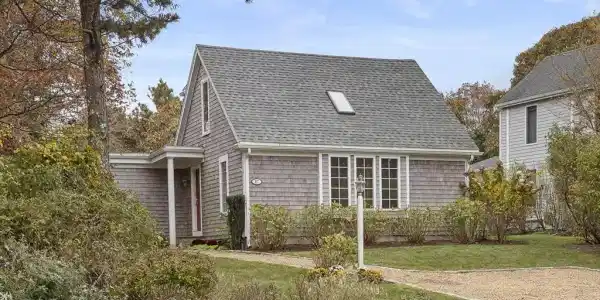 87 Schoolhouse Road