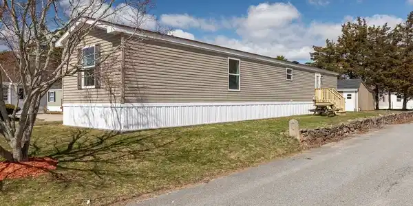 2900 Cranberry Hwy