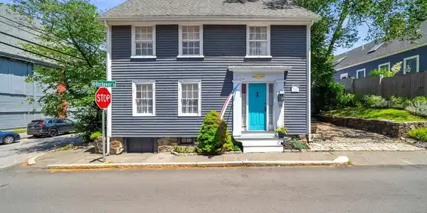 25 Rockaway Street