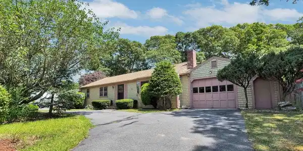 4 Silver Lane