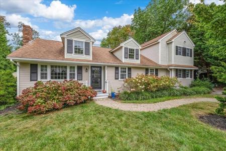 19 Heather Dr