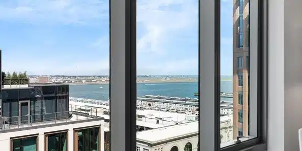 135 Seaport Blvd