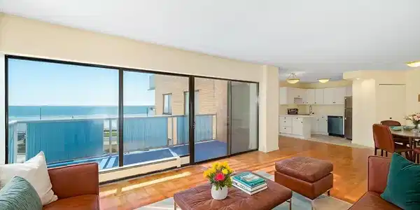 300 Lynn Shore Dr