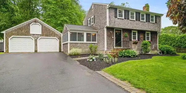 35 Aberdeen Dr