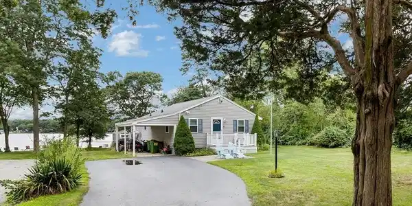 26 James Cir