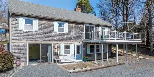 25 Cranberry Rd