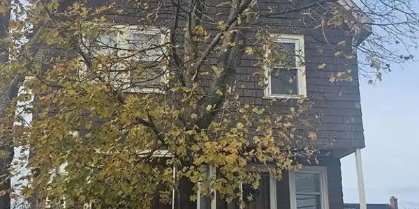 35 Tuttle St