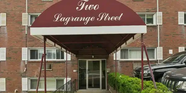 2 Lagrange St