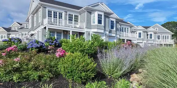 533 Woods Hole Rd