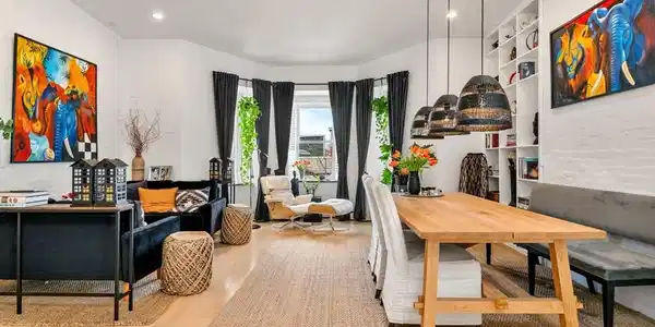 24 Hancock St