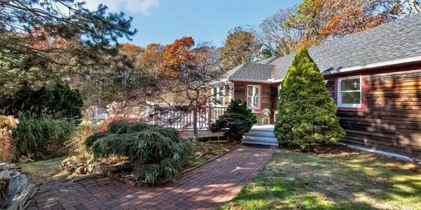 24 Geggatt Rd