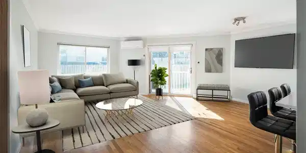 10 Orleans St