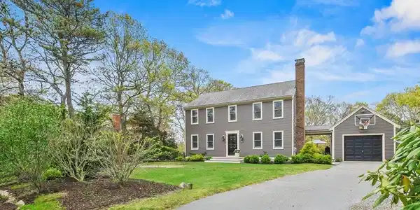 24 Eli Road