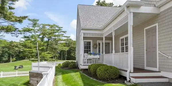 9 Sea Knoll Ct