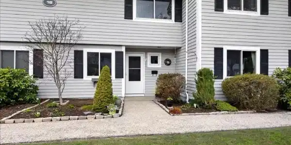 18 Beals Cove Road