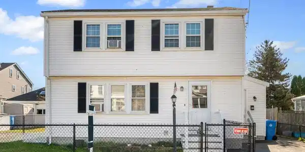 62 Otis St
