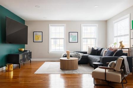 11 Elbridge
