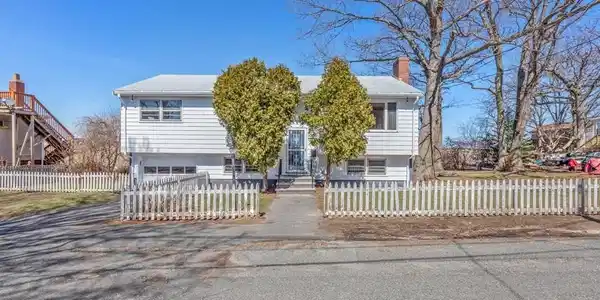 23 Putnam Rd