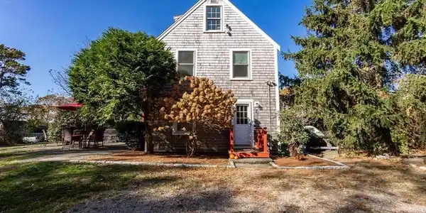 50 Nightingale Rd