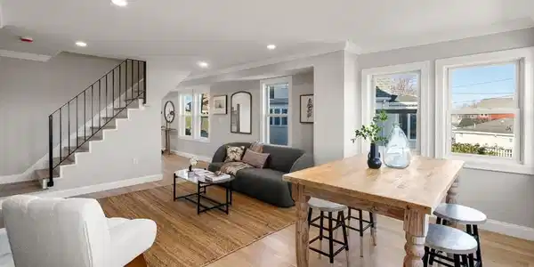 67 Bay View Ave
