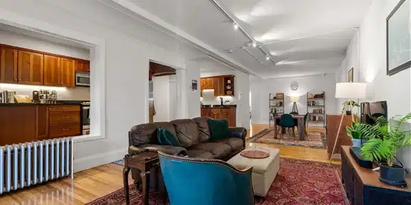 63 Maverick Square