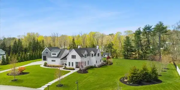 6 Cooper Hill Road