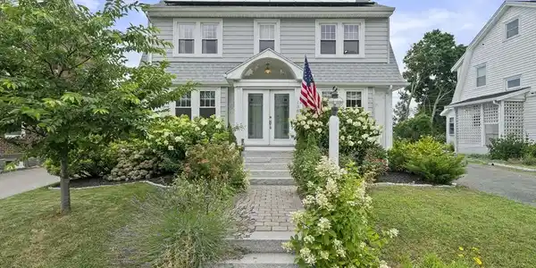 1384 Quincy Shore Dr