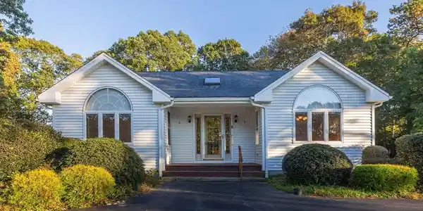 8 Plymouth Heights Road
