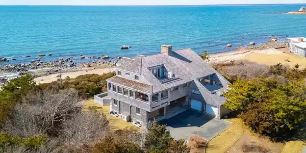 232 Bay Shore Dr