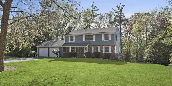 300 Holly Rd