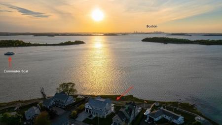 2 Beach Ln