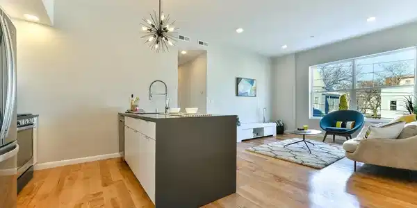 87 Parker St