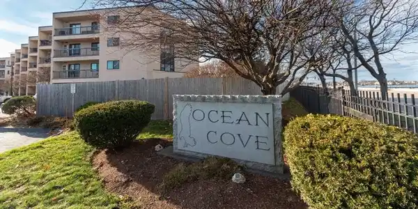 677 Quincy Shore Dr