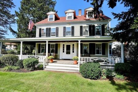 245 Humphrey St