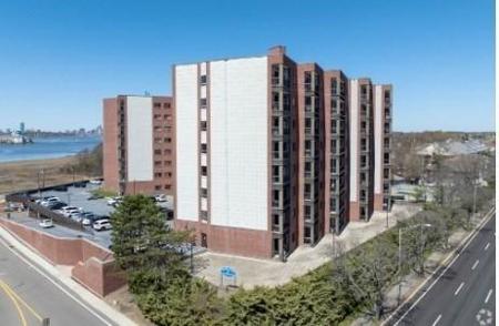 90 Quincy Shore Dr