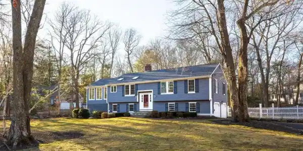 98 Satuit Trail