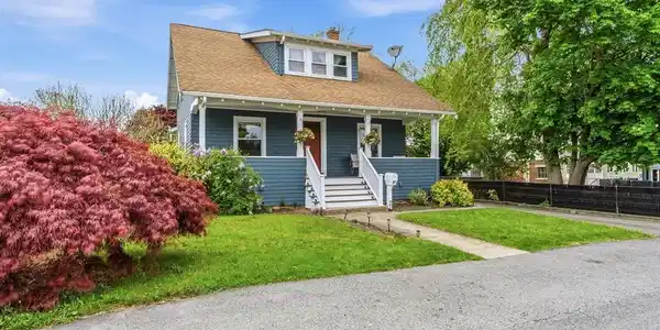 48 Thelma Ave