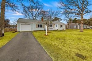27 Fishing Brook Rd